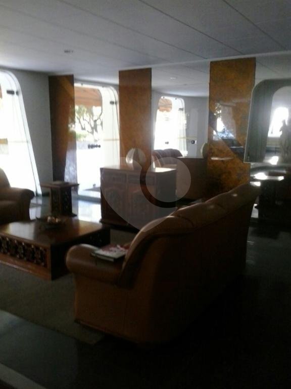 APARTAMENTO em JARDIM FLORESTA