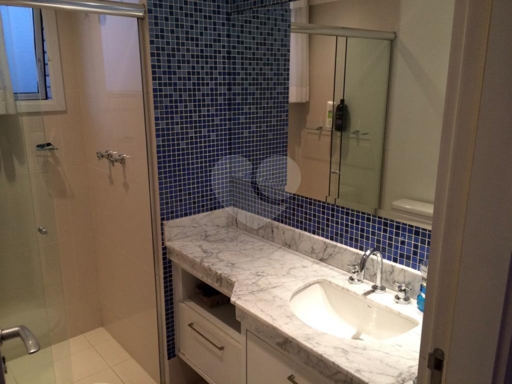 APARTAMENTO em ANÁLIA FRANCO