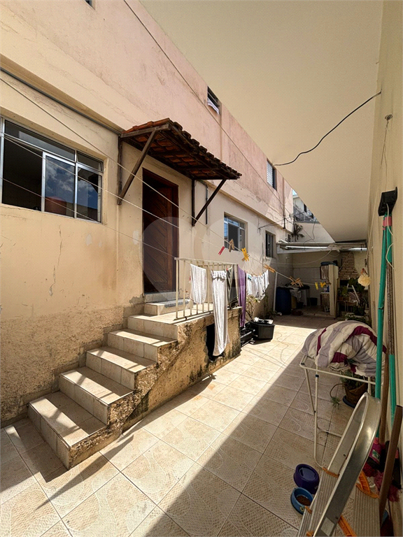 Casa à venda em excelente localização, situada na Avenida Santa Inês, travessa da Voluntários da Pátria.