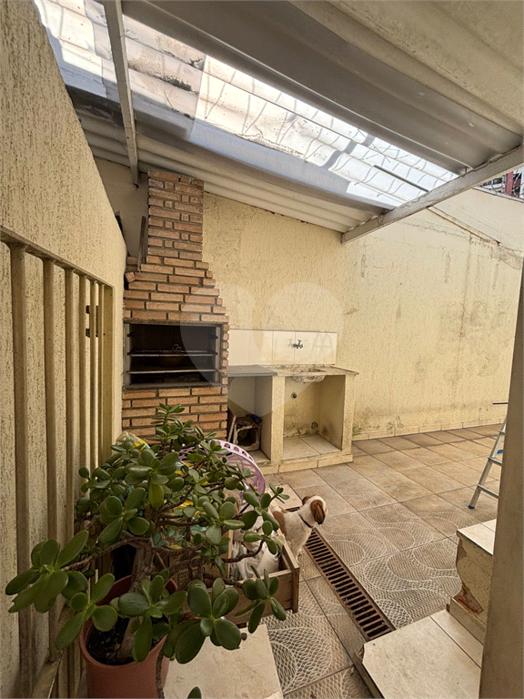 Casa à venda em excelente localização, situada na Avenida Santa Inês, travessa da Voluntários da Pátria.