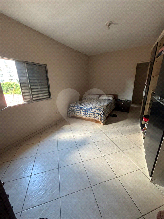 Casa à venda em excelente localização, situada na Avenida Santa Inês, travessa da Voluntários da Pátria.