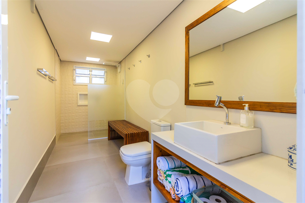 Casa em condomínio, 4 suites, piscina privativa no Jd. Floresta - zona norte - SP.