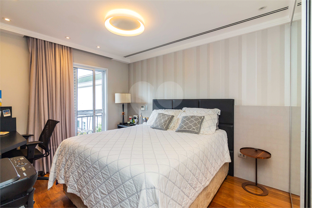 Casa em condomínio, 4 suites, piscina privativa no Jd. Floresta - zona norte - SP.
