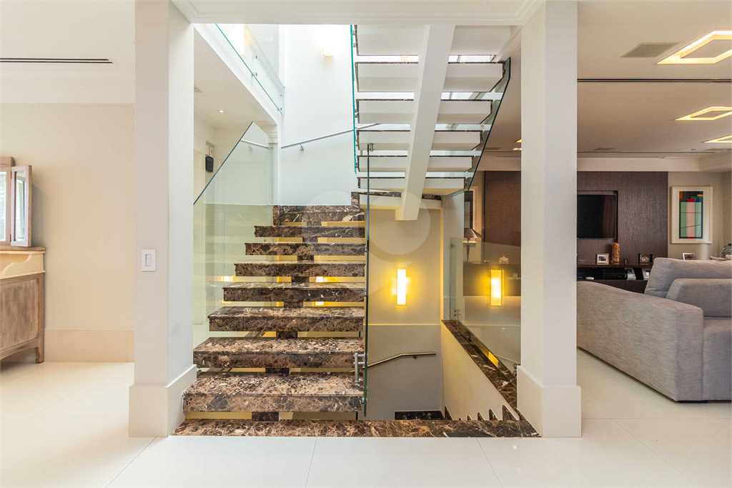 Casa em condomínio, 4 suites, piscina privativa no Jd. Floresta - zona norte - SP.