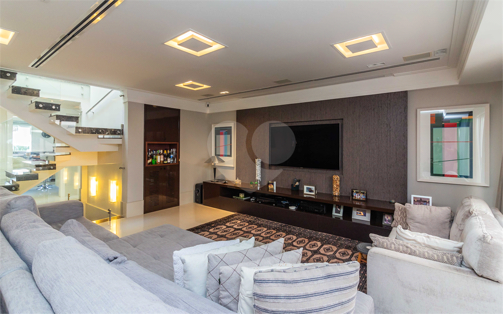 Casa em condomínio, 4 suites, piscina privativa no Jd. Floresta - zona norte - SP.