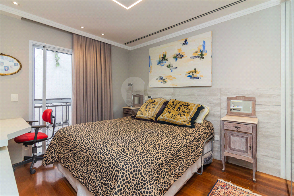 Casa em condomínio, 4 suites, piscina privativa no Jd. Floresta - zona norte - SP.