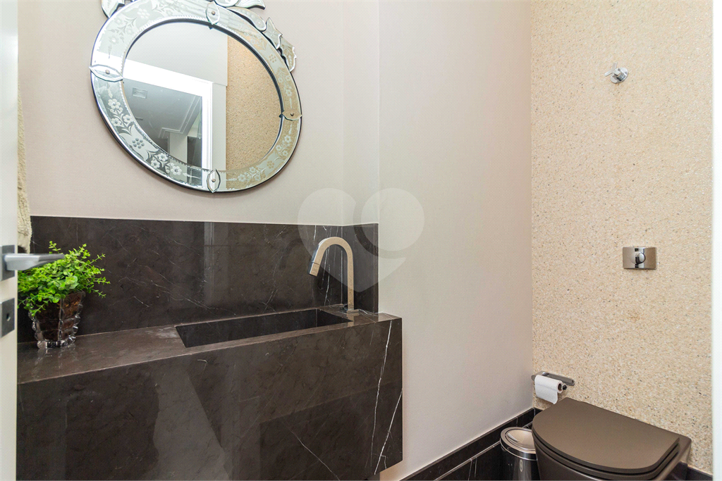 Casa em condomínio, 4 suites, piscina privativa no Jd. Floresta - zona norte - SP.