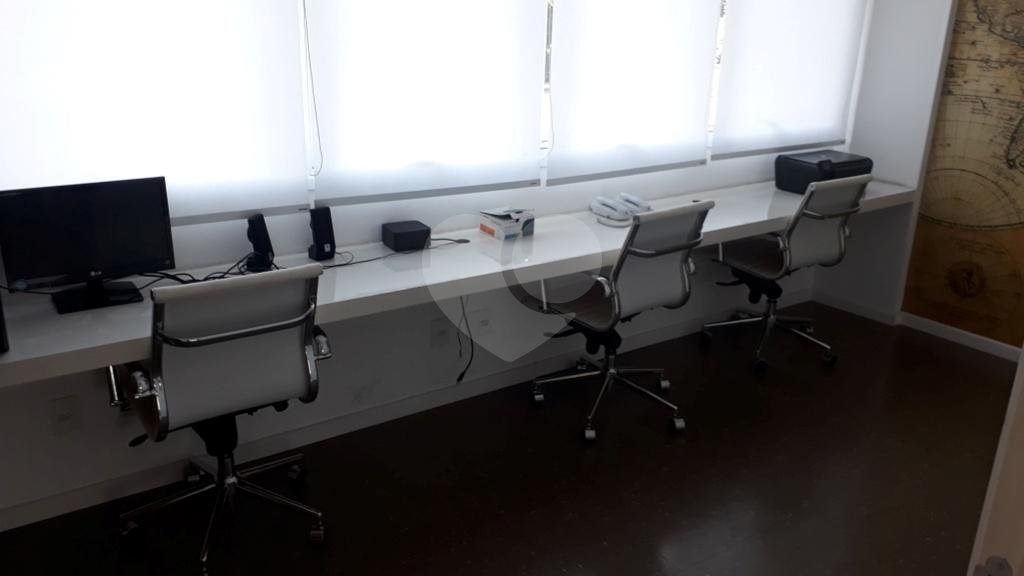 Lindo Apartamento em Prédio Seminovo em Frente ao Horto Florestal!! Qualidade de Vida!!!