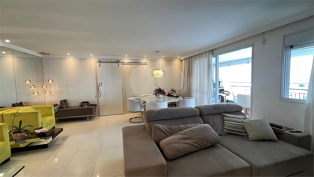 Apartamento com 3 suítes e 2 vagas em Santana, São Paulo - SP