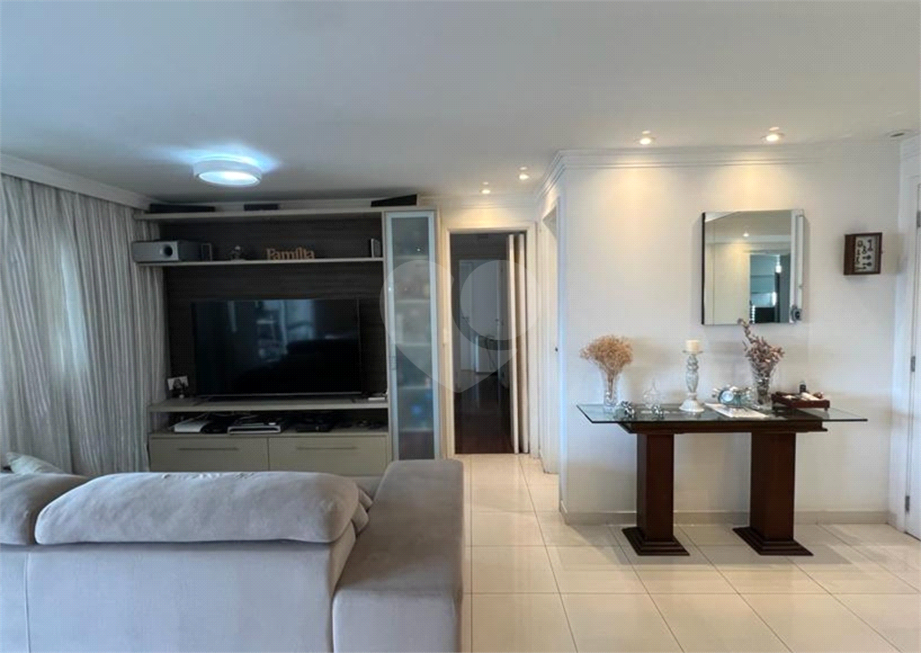 Apartamento com 3 suítes e 2 vagas em Santana, São Paulo - SP