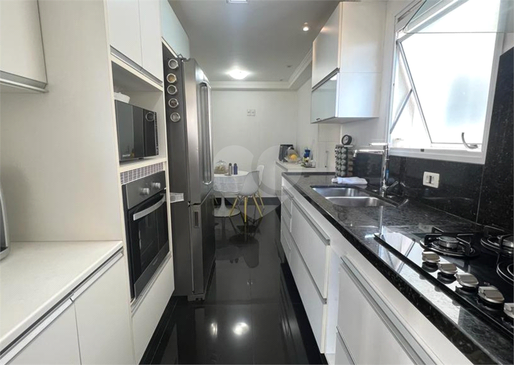 Apartamento com 3 suítes e 2 vagas em Santana, São Paulo - SP
