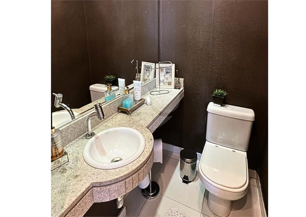 Apartamento com 3 suítes e 2 vagas em Santana, São Paulo - SP