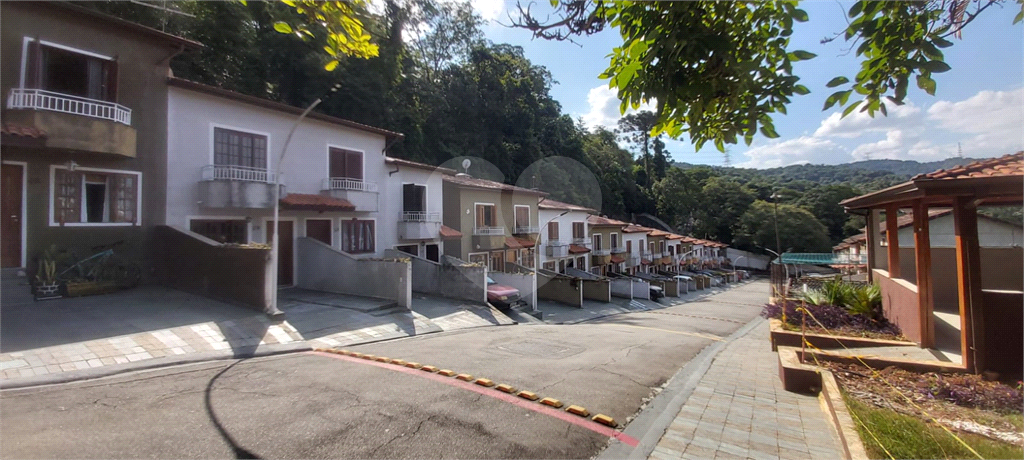 Casa em condomínio no Horto Florestal