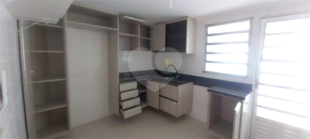 Casa em condomínio no Horto Florestal