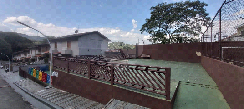 Casa em condomínio no Horto Florestal