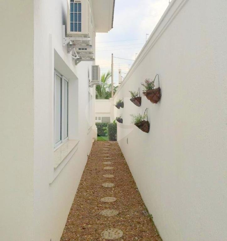 Sobrado residencial no Guarujá para venda