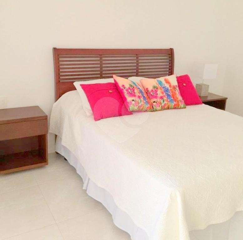 Sobrado residencial no Guarujá para venda