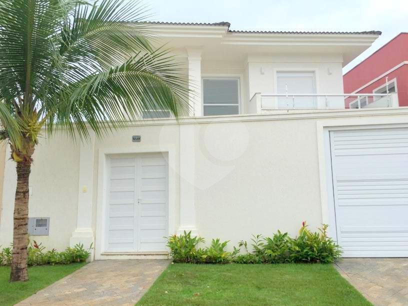 Sobrado residencial no Guarujá para venda