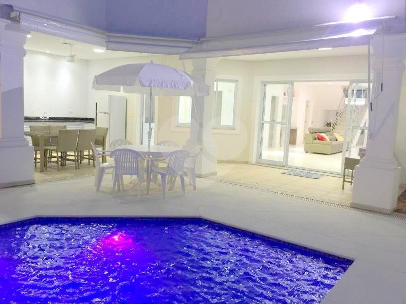 Sobrado residencial no Guarujá para venda
