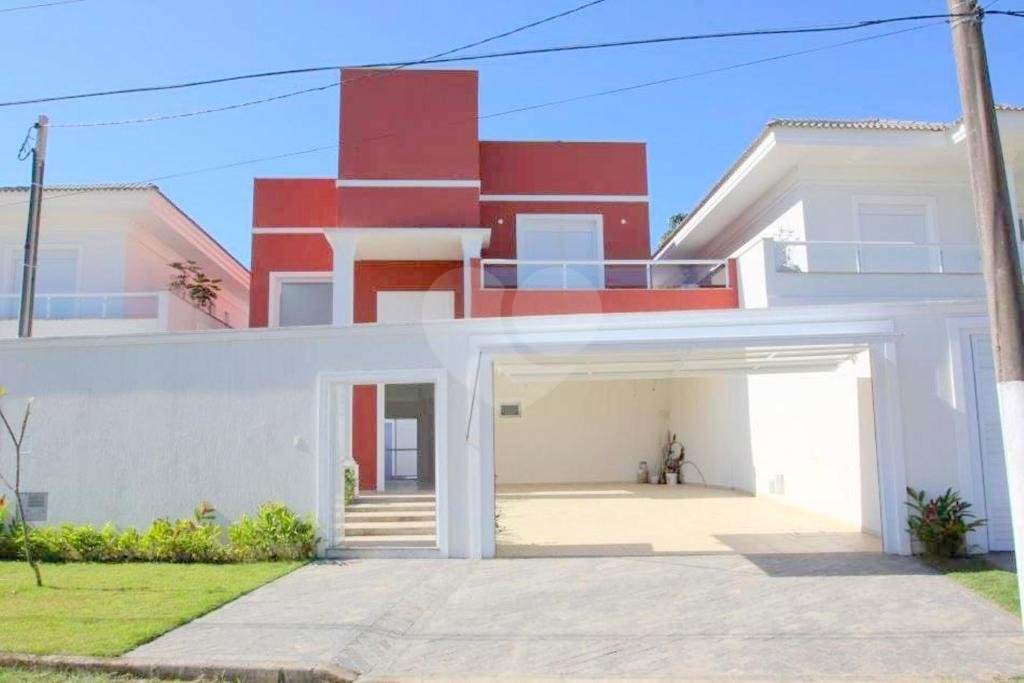 Sobrado residencial no Guarujá para venda
