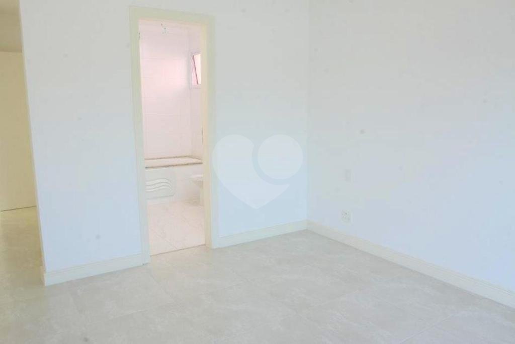 Sobrado residencial no Guarujá para venda