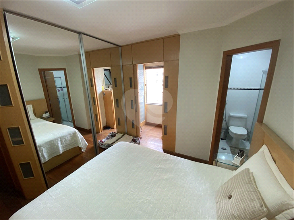 Apartamento à venda com 3 quartos, 105m² - Foto 22