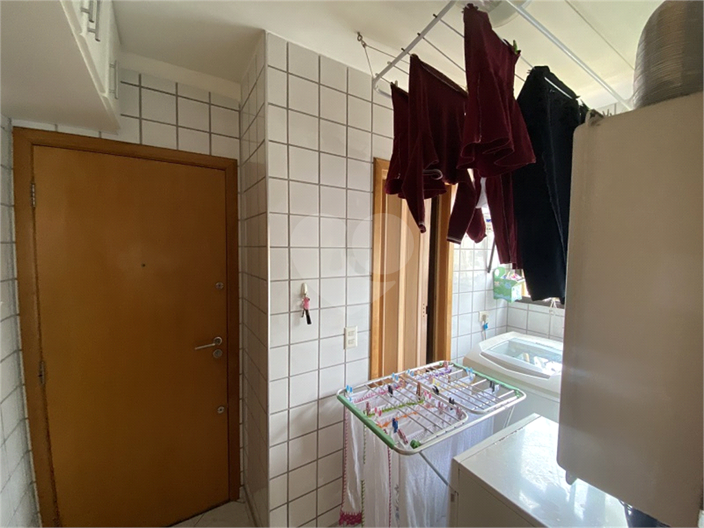 Apartamento à venda com 3 quartos, 105m² - Foto 16