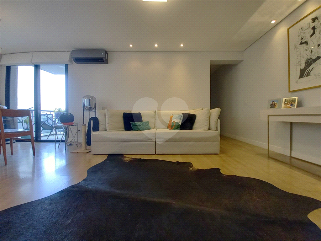 Apartamento à venda com 82m², 2 quartos e 2 vagas