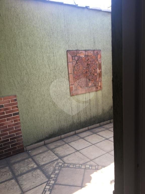 Amplo sobrado à venda na Vila Nivi, com 255 m²