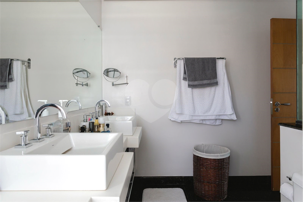 Sobrado - Venda - Horto Florestal