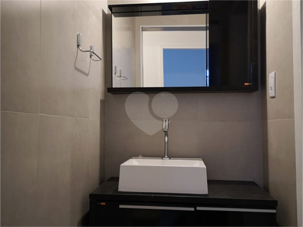 Apartamento à venda com 2 quartos, 70m² - Foto 12