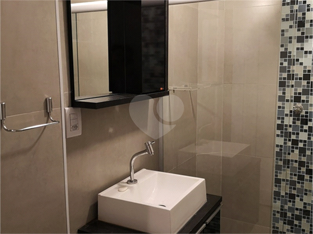 Apartamento à venda com 2 quartos, 70m² - Foto 13