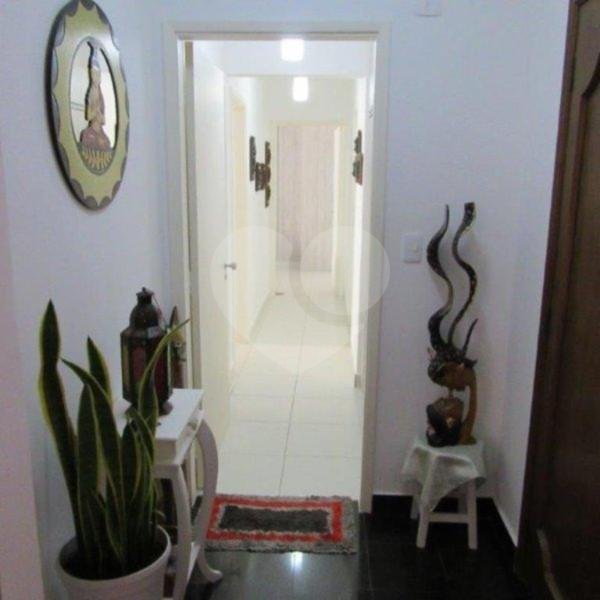 Apartamento à venda com 3 quartos, 130m² - Foto 9