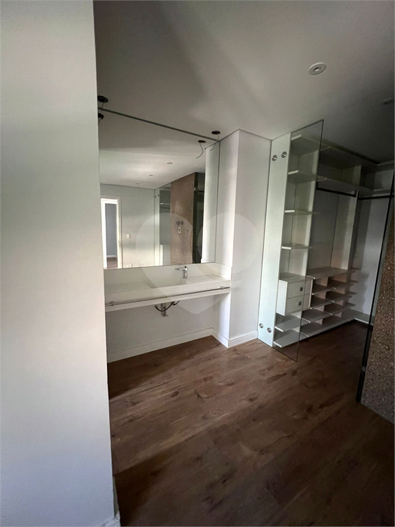 apartamento de alto padrao com 3 vagas a 100 metros do salesiano alto de santana