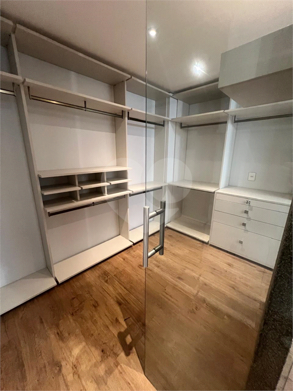 apartamento de alto padrao com 3 vagas a 100 metros do salesiano alto de santana