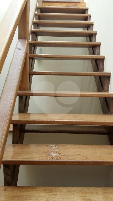 Oportunidade !!!! Lindo sobrado no horto, com 3 suites sendo uma master com closet e hidromassagem