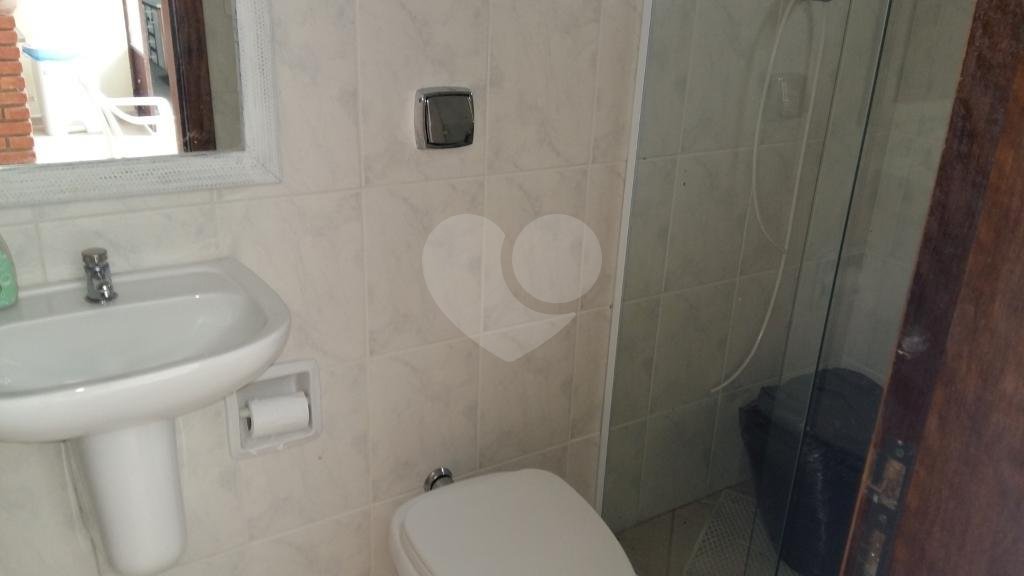 Oportunidade !!!! Lindo sobrado no horto, com 3 suites sendo uma master com closet e hidromassagem