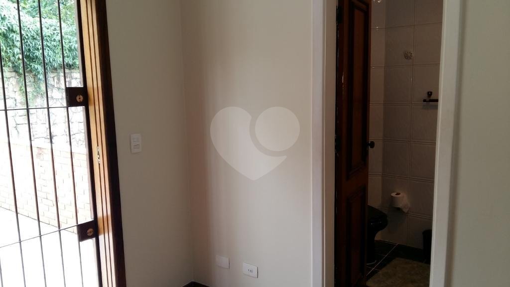 Oportunidade !!!! Lindo sobrado no horto, com 3 suites sendo uma master com closet e hidromassagem