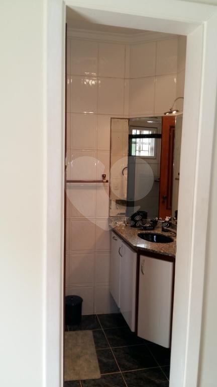 Oportunidade !!!! Lindo sobrado no horto, com 3 suites sendo uma master com closet e hidromassagem