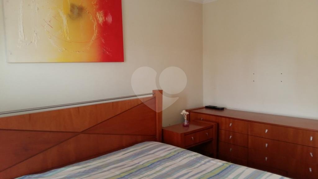 Oportunidade !!!! Lindo sobrado no horto, com 3 suites sendo uma master com closet e hidromassagem