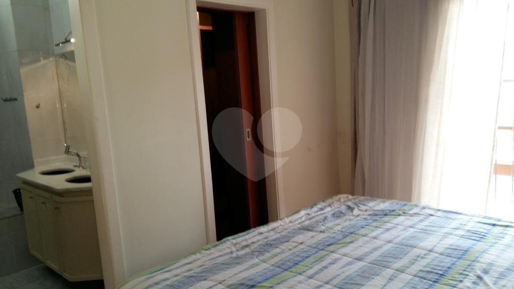 Oportunidade !!!! Lindo sobrado no horto, com 3 suites sendo uma master com closet e hidromassagem