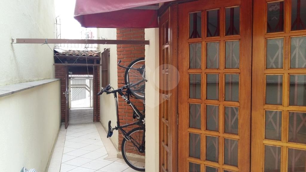 Oportunidade !!!! Lindo sobrado no horto, com 3 suites sendo uma master com closet e hidromassagem