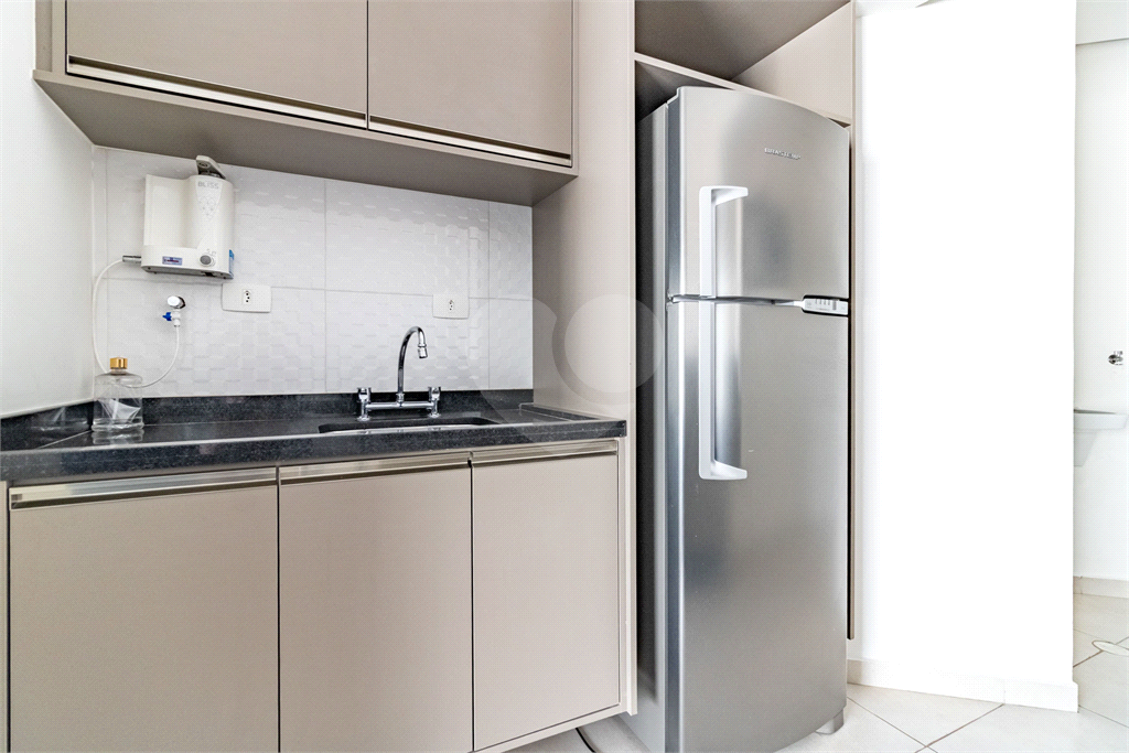 APARTAMENTO MOBILIADO COM DUAS VAGAS