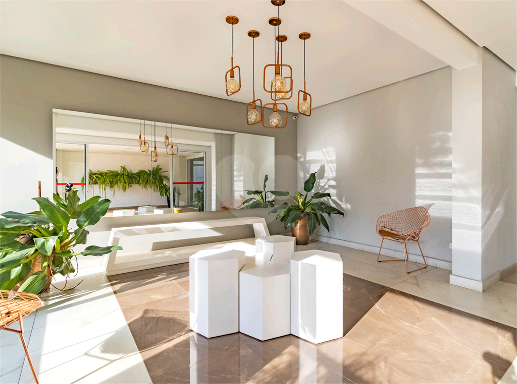 APARTAMENTO MOBILIADO COM DUAS VAGAS