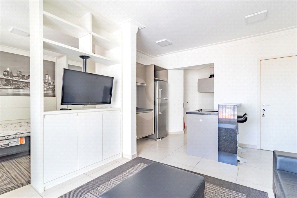 APARTAMENTO MOBILIADO COM DUAS VAGAS