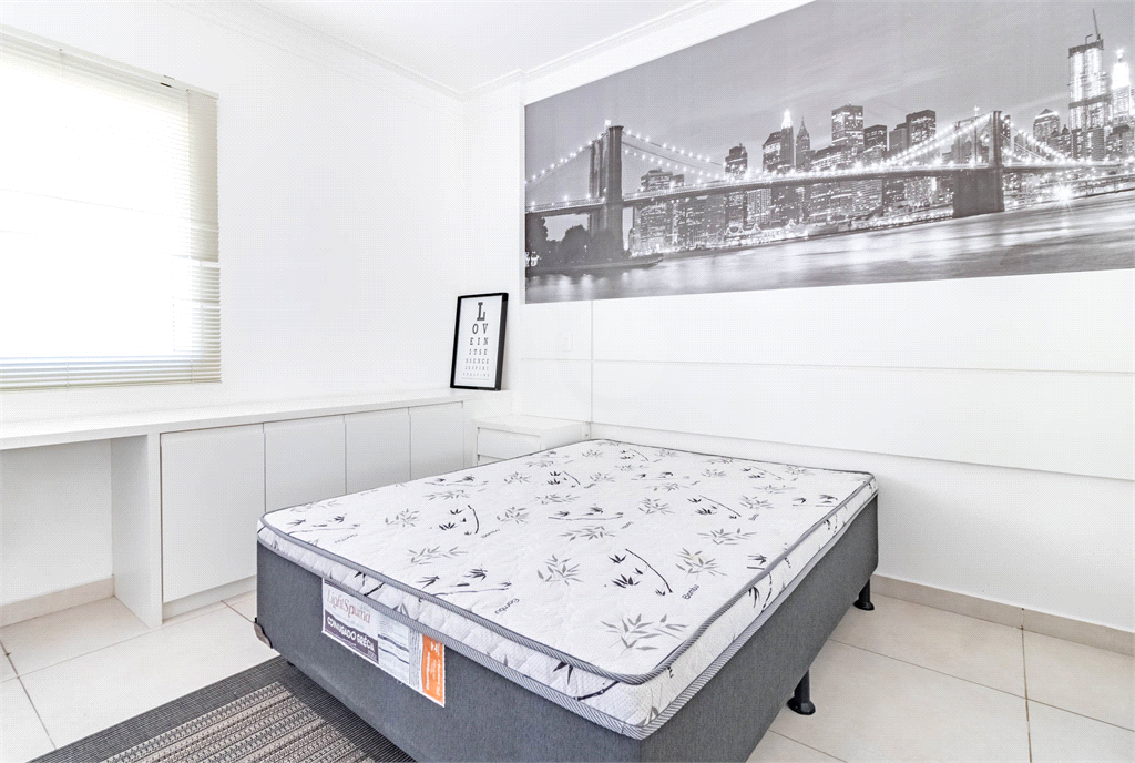 APARTAMENTO MOBILIADO COM DUAS VAGAS