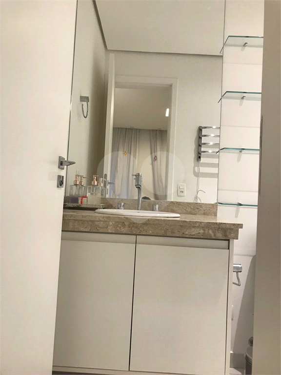 APARTAMENTO COM DUAS VAGAS DE GARAGEM NA VOLUNTÁRIOS