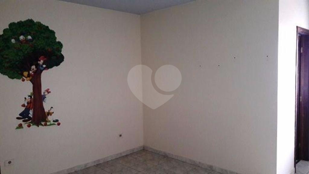 Sobrado para venda e locação no Parque Santo Antônio