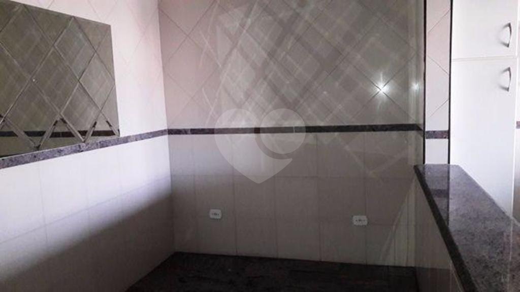 Sobrado para venda e locação no Parque Santo Antônio