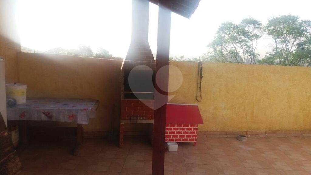 Sobrado à venda em local tranquilo, próximo a Serra